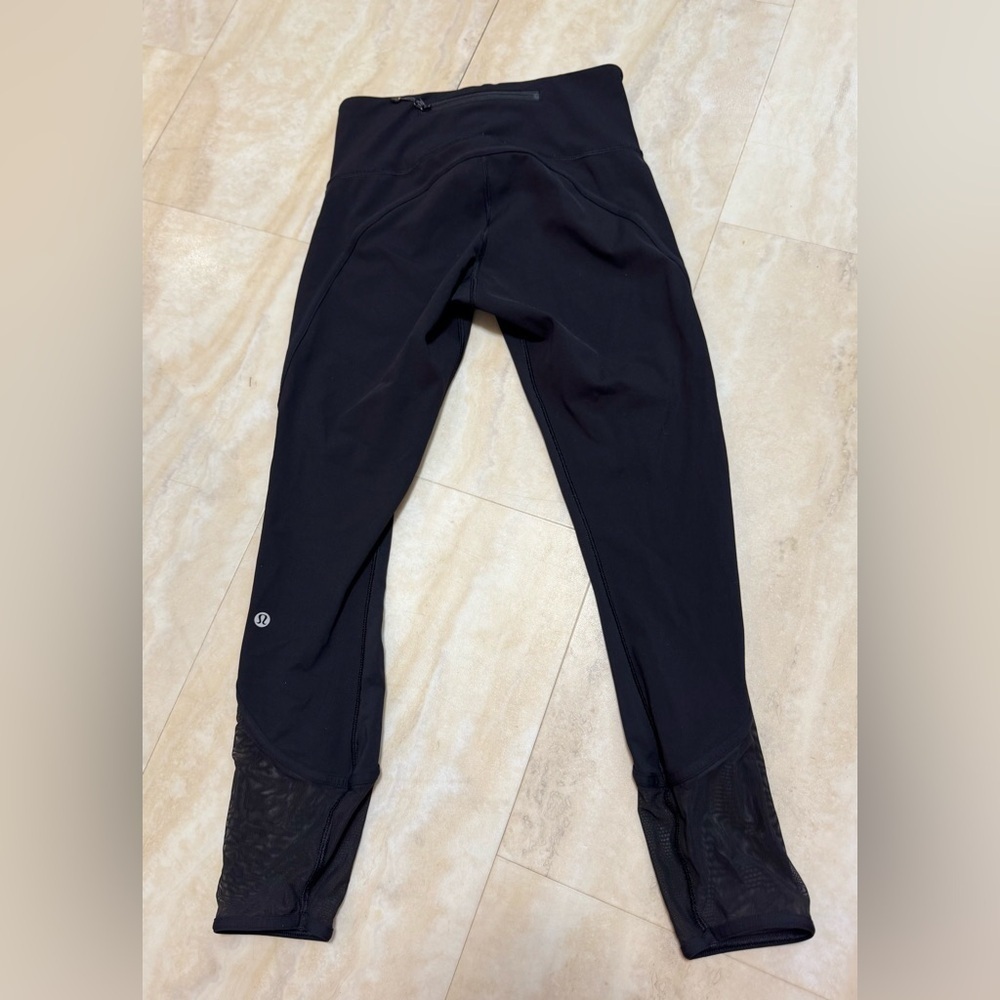 LULULEMON Black Sheer Cropped Leggings, 23” (US 4)